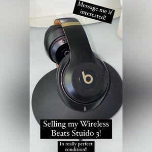 Beats Studio 3 Wireless Headphones LIKE NEW